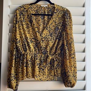 leopard Print Graphic V neck Lace Up size L High Waist Long Sleeve